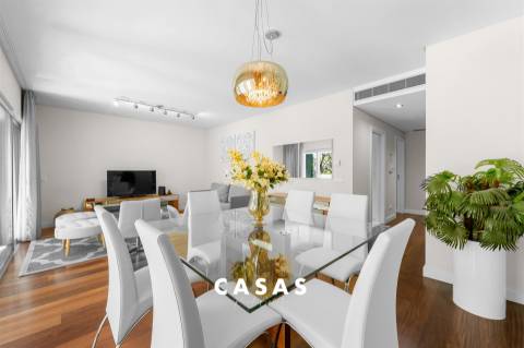 Apartamento T2 Arrendamento em Funchal (Sé),Funchal