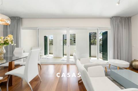 Apartamento T2 Arrendamento em Funchal (Sé),Funchal