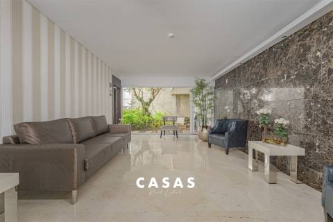 Apartamento T2 Arrendamento em Funchal (Sé),Funchal