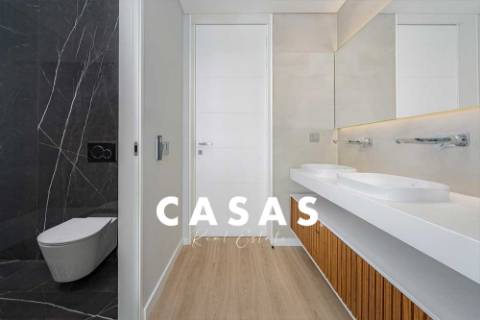 Apartamento T2 Arrendamento em Funchal (São Pedro),Funchal