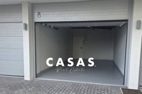 Apartamento T2 Arrendamento em Funchal (São Pedro),Funchal