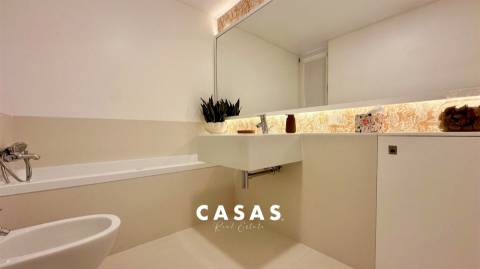 Moradia Geminada de LUXO - MOBILADA com JACUZZY | São Martinho, Funchal
