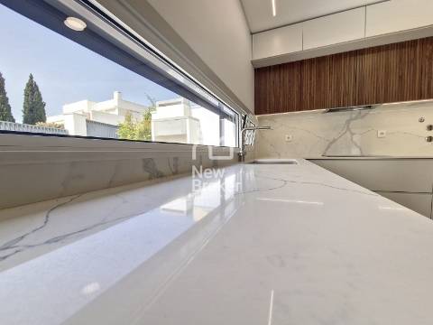 Moradia T4+1 com Piscina em Cascais. Nova construção. Localização privilegiada em zona residencial