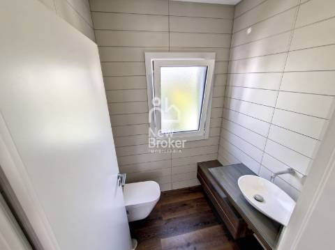 Moradia T4+1 com Piscina em Cascais. Nova construção. Localização privilegiada em zona residencial