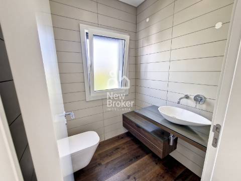 Moradia T4+1 com Piscina em Cascais. Nova construção. Localização privilegiada em zona residencial