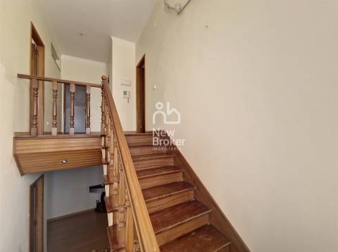 Moradia T4+1, com Piscina , Vista para o Mar e Serra