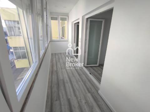 Apartamento T2 Venda em Laranjeiro e Feijó,Almada