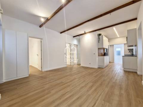 Fantástica moradia T3 em Agualva – Cacem