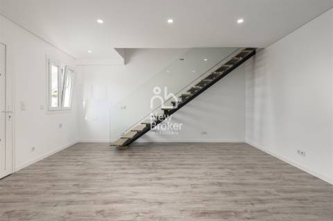 Moradia T3, nova, vista rio no Montijo – com isenção de IMT.