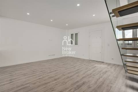 Moradia T3, nova, vista rio no Montijo – com isenção de IMT.