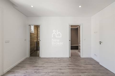 Moradia T3, nova, vista rio no Montijo – com isenção de IMT.