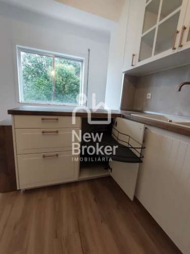 Apartamento T4 para venda em Maximinos, Braga, com garagem.