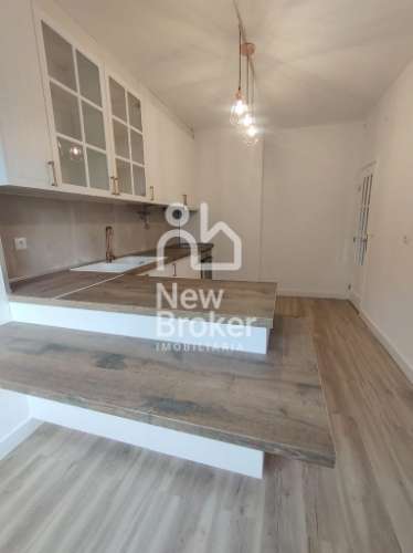 Apartamento T4 para venda em Maximinos, Braga, com garagem.