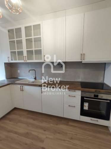 Apartamento T4 para venda em Maximinos, Braga, com garagem.