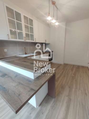 Apartamento T4 para venda em Maximinos, Braga, com garagem.