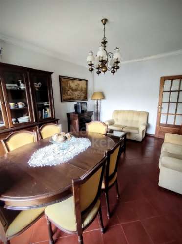 Apartamento T3 para venda em Maximinos, Braga, com garagem,  varanda, numa área total de 97 m2