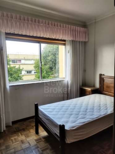 Apartamento T3 para venda em Maximinos, Braga, com garagem,  varanda, numa área total de 97 m2