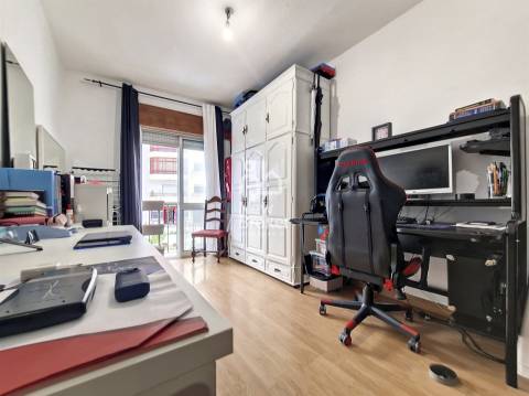 Apartamento T2 Venda em Algueirão-Mem Martins,Sintra