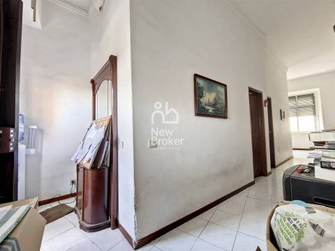 Moradia para Restaurar T7 Venda em Marvila,Lisboa