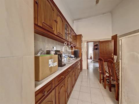 Moradia para Restaurar T7 Venda em Marvila,Lisboa