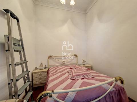 Moradia para Restaurar T7 Venda em Marvila,Lisboa