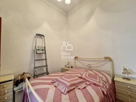 Moradia para Restaurar T7 Venda em Marvila,Lisboa