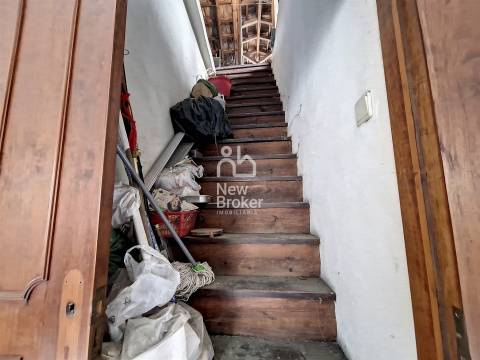 Moradia para Restaurar T7 Venda em Marvila,Lisboa