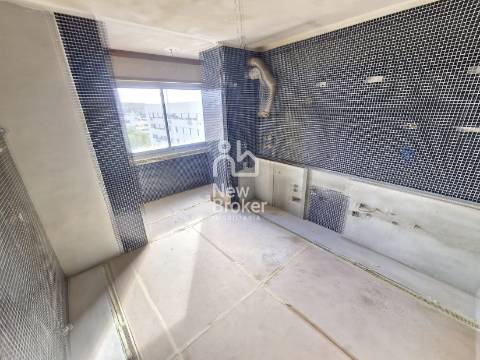 Apartamento T3 Venda em Carnide,Lisboa