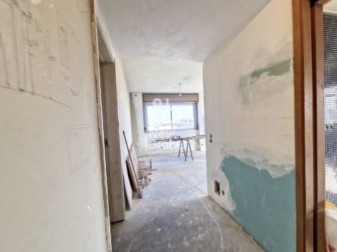 Apartamento T3 Venda em Carnide,Lisboa