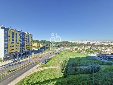 Apartamento T2 Venda em Laranjeiro e Feijó,Almada