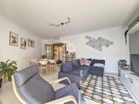 Apartamento T2 Venda em Laranjeiro e Feijó,Almada