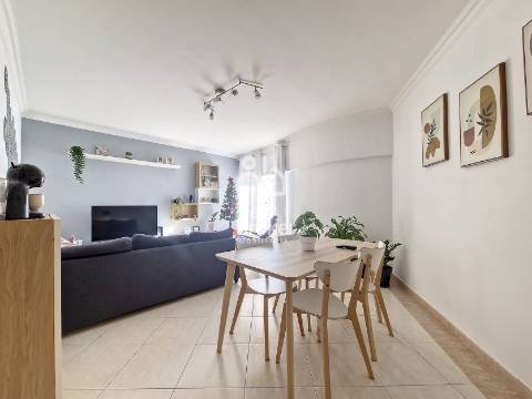 Apartamento T2 Venda em Laranjeiro e Feijó,Almada
