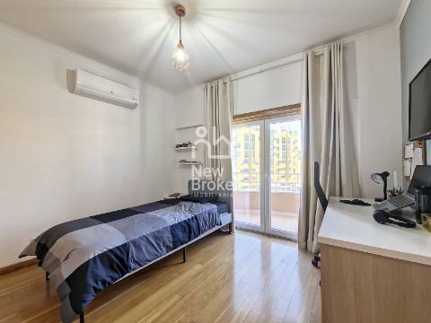 Apartamento T2 Venda em Laranjeiro e Feijó,Almada