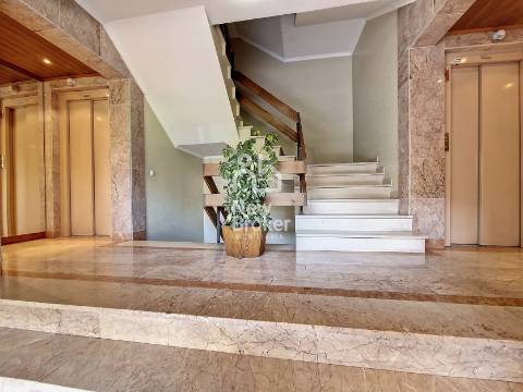 Apartamento T2 Venda em Laranjeiro e Feijó,Almada