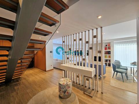 Moradia Geminada T4, Mobilada, Aveiro, Santa Maria da Feira, Lobão