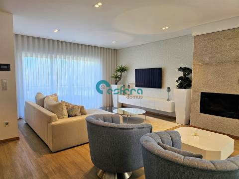 Moradia Geminada T4, Mobilada, Aveiro, Santa Maria da Feira, Lobão