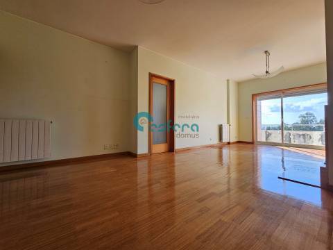 T3+1 com 2 garagens box - Vilar Paraíso, Quinta Rosas, Gaia