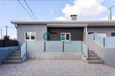 Moradia Geminada T2 Venda em Seroa,Paços de Ferreira