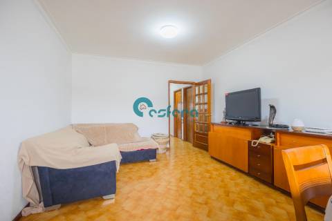 Apartamento T3 Venda em Vilar de Andorinho,Vila Nova de Gaia