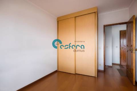 Apartamento T3 Venda em Vilar de Andorinho,Vila Nova de Gaia