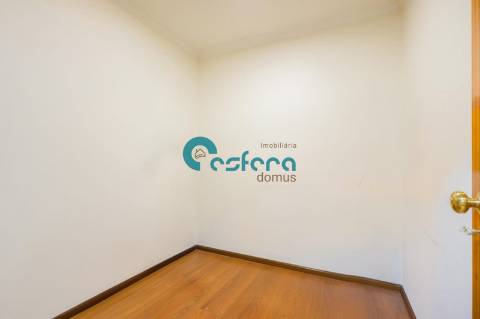 Apartamento T3 Venda em Vilar de Andorinho,Vila Nova de Gaia