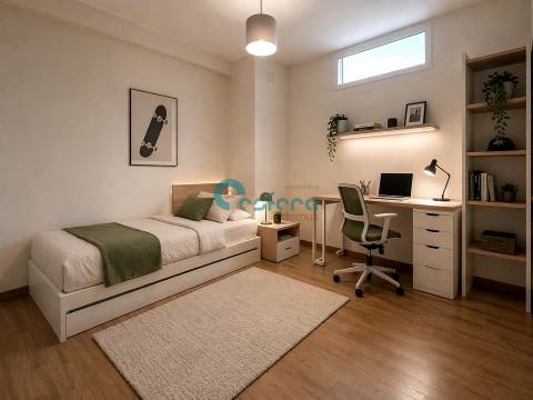 Apartamento T3 com Varandas e Garagem em Santa Marinha, Gaia, Porto
