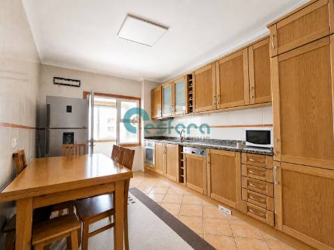 Apartamento T3 Venda em Rio Meão,Santa Maria da Feira