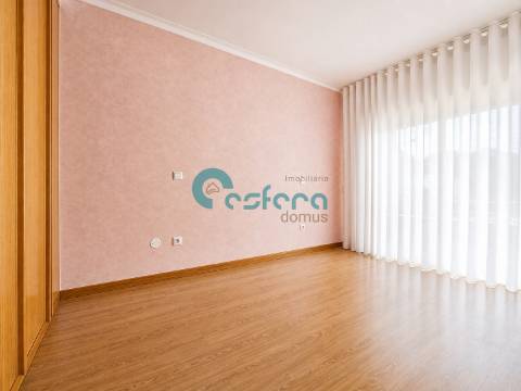 Apartamento T3 Venda em Rio Meão,Santa Maria da Feira