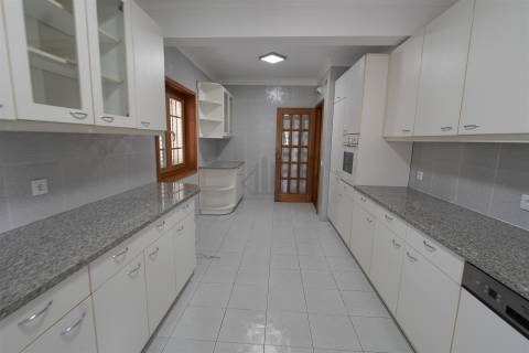 Moradia T4 Venda em Gulpilhares e Valadares,Vila Nova de Gaia