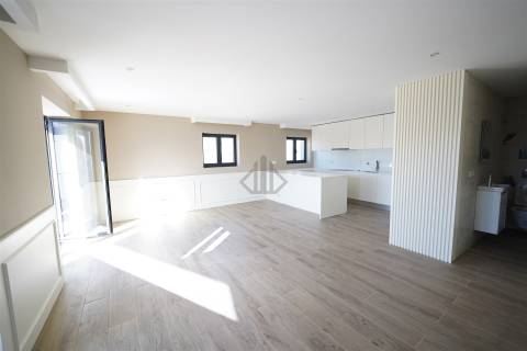 Apartamento T3 DUPLEX Venda em Cedofeita, Santo Ildefonso, Sé, Miragaia, São Nicolau e Vitória,Porto