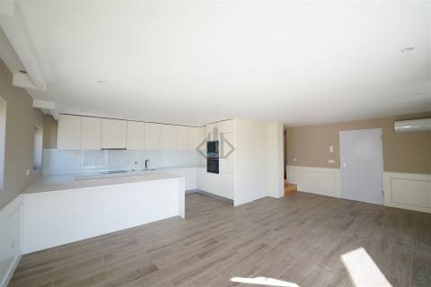 Apartamento T3 DUPLEX Venda em Cedofeita, Santo Ildefonso, Sé, Miragaia, São Nicolau e Vitória,Porto