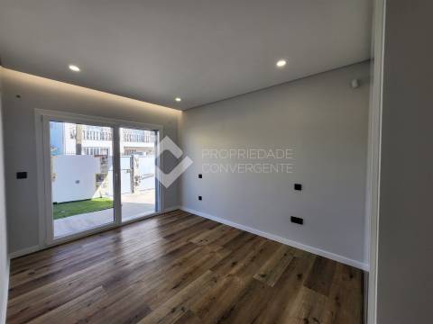 Moradia Isolada T3 - Fernão Ferro