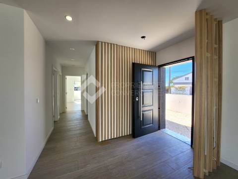 Moradia Isolada T3 - Pinhal General, Fernão Ferro