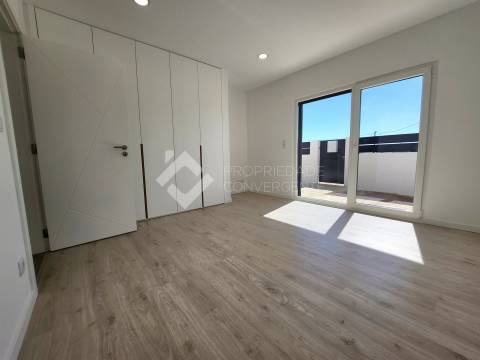 Moradia Isolada T3 - Pinhal General, Fernão Ferro